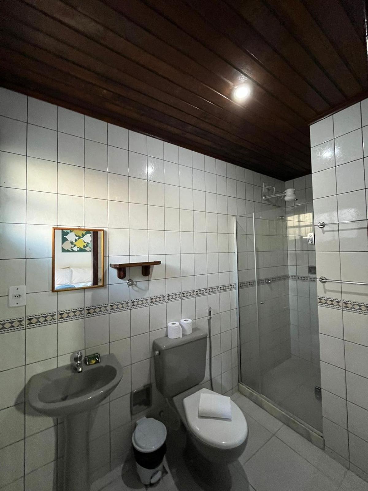 Do Canto Inn Vila do Abraao